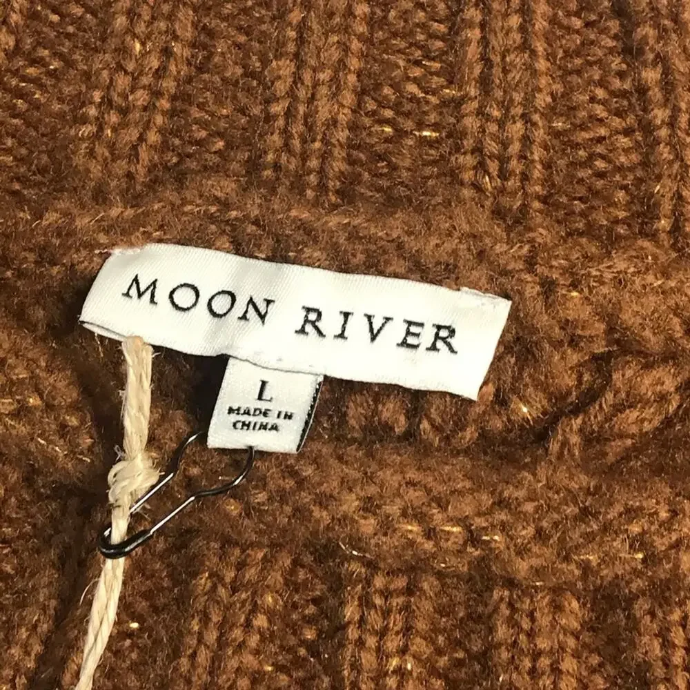 Moon River flecks makes